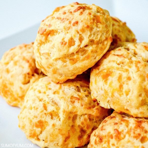 Easy Cheddar Biscuits