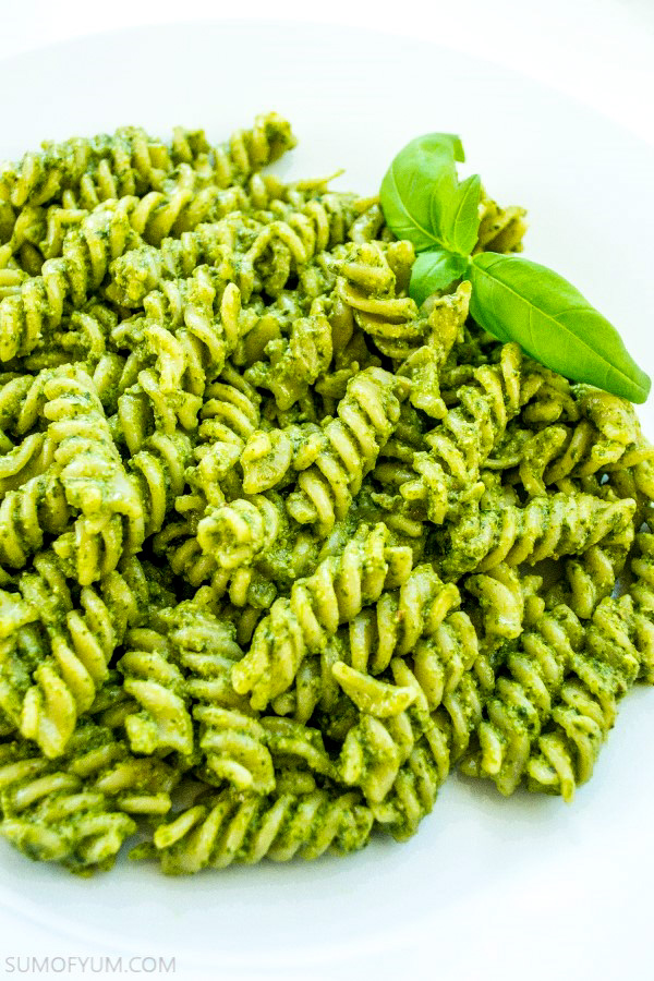 Vegan Pesto Pasta with fresh basil