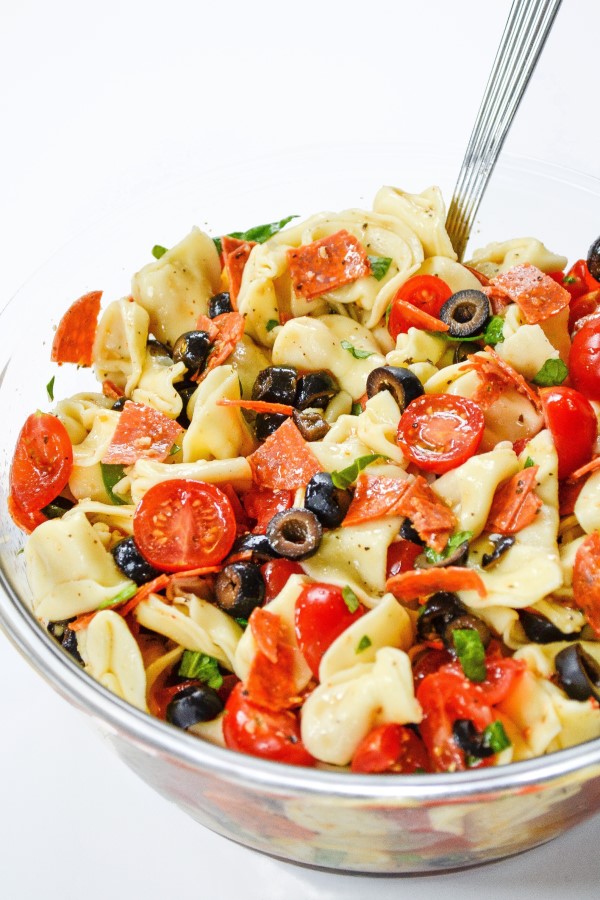 Easy Italian Tortellini Pasta Salad - Sum Of Yum