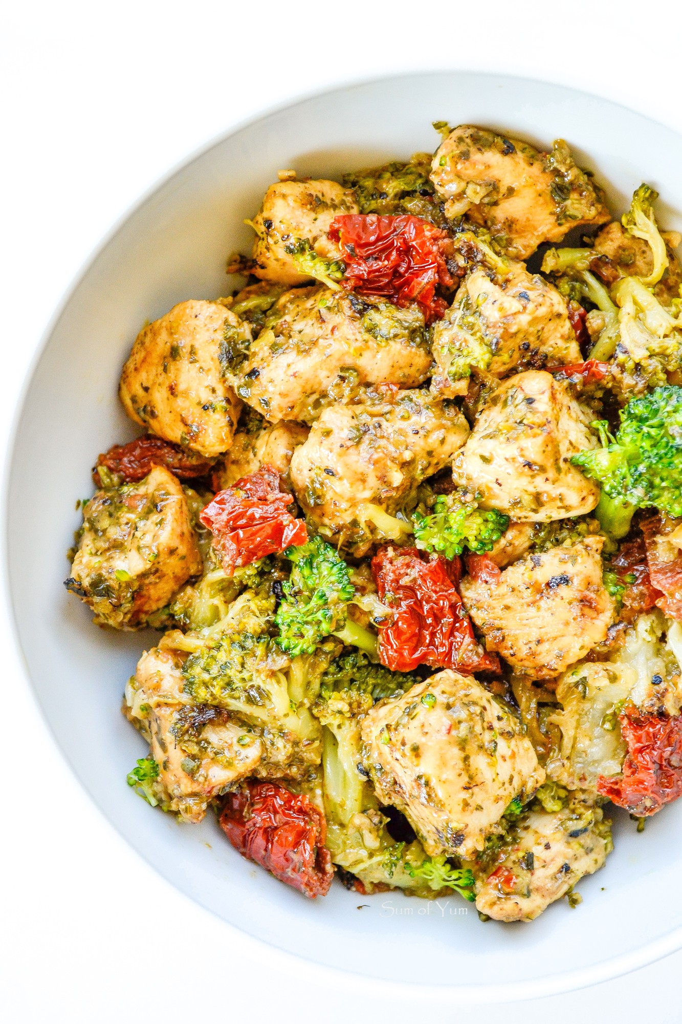 Italian Basil Pesto Chicken and Veggies 