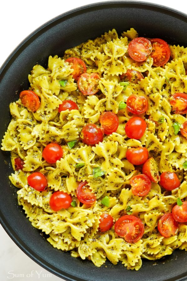 Creamy Pesto Pasta - Sum of Yum