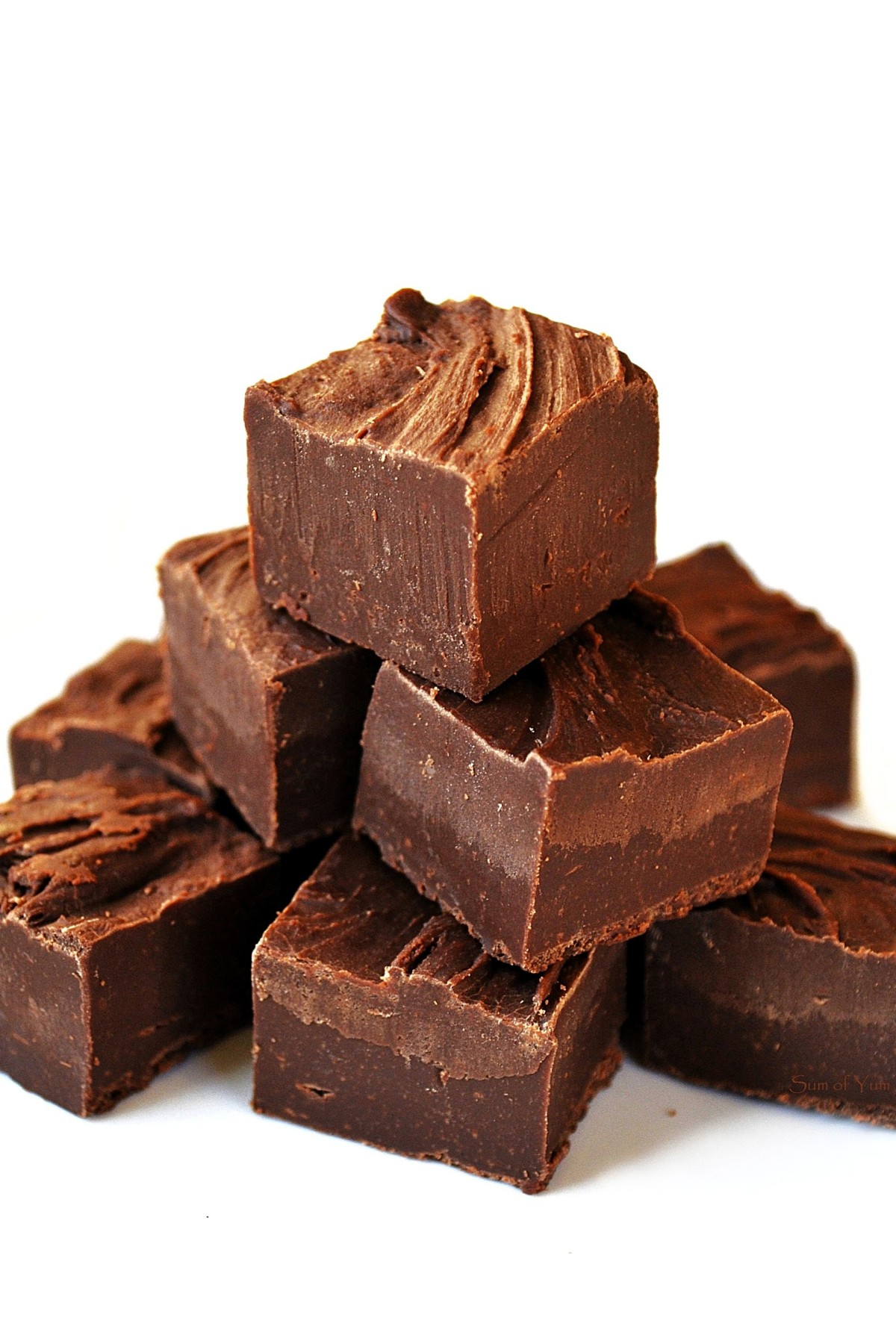4-Ingredient Dark Chocolate Fudge 